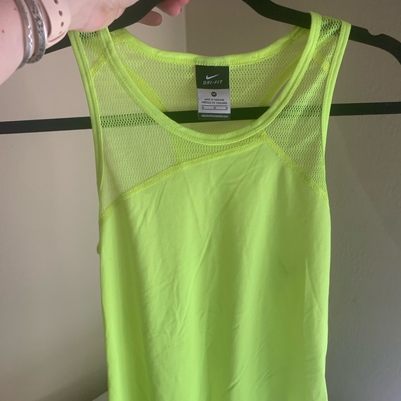 Nike Drifit Tank - Picture 2 of 3